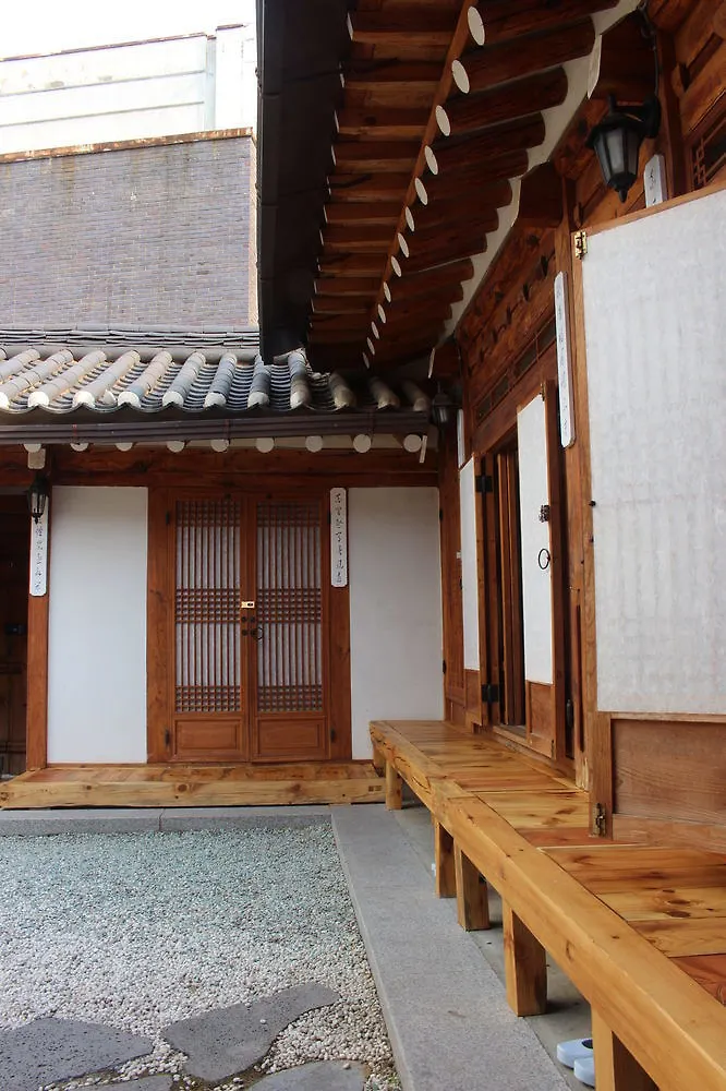 Myeonggajae Guest House Сеул Отель